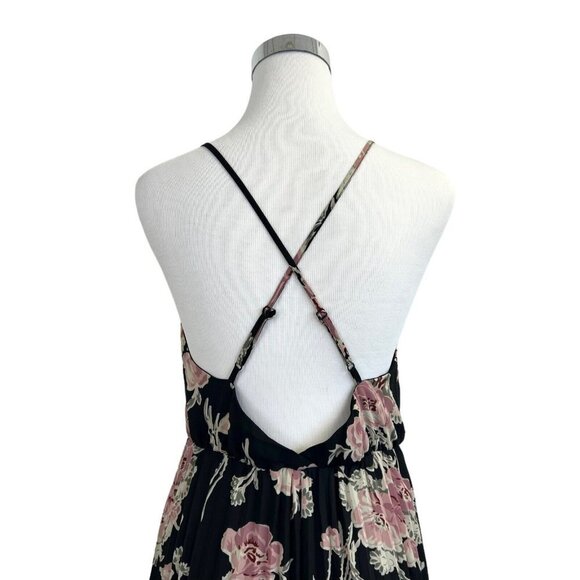 LEITH Floral Print V-Neck Pleated Midi Dress - Picture 7 of 10